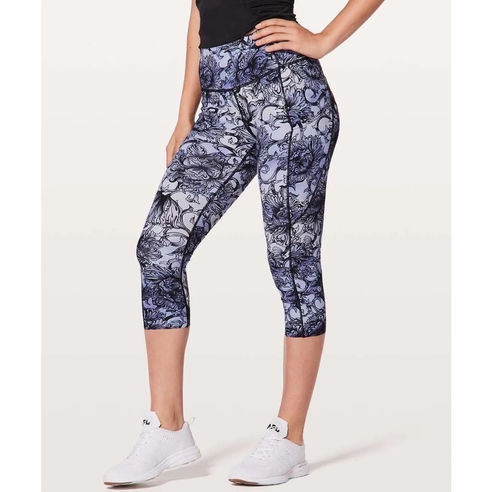 Lululemon Fast Free Crop II Nulux 19 Hanakotoba Starlight Multi Size 4